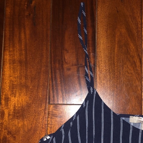 EUC FOREVER 21 Navy Blue Contemporary Stripe Tank Top Size Large - Picture 2 of 6